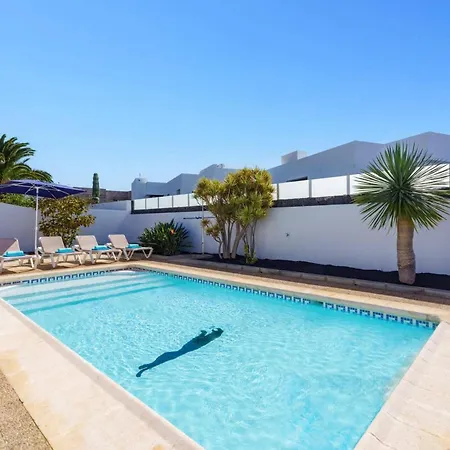 Villa Castillo Del Aguila By Villa Plus-2